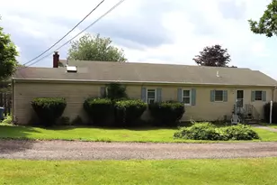 19 Vincent St, Middletown, RI 02842 - Photo 7