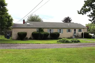 19 Vincent St, Middletown, RI 02842 - Photo 5