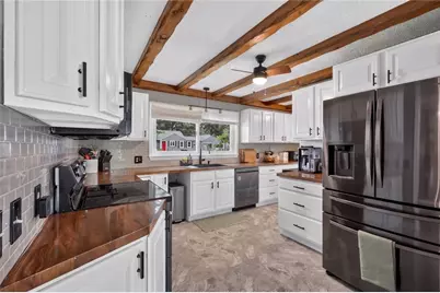 81 Iroquois Drive, Warwick, RI 02888 - Photo 9