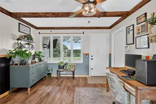 81 Iroquois Dr, Warwick, RI 02888 - Photo 7