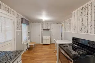 21 Narragansett Rd, Cumberland, RI 02864 - Photo 9