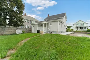 179 Woodward Ave, East Providence, RI 02914 - Photo 27