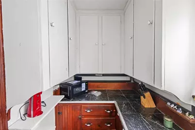 20 Spring Street W, West Warwick, RI 02893 - Photo 7