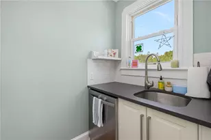 843 Hope St, Providence, RI 02906 - Photo 15