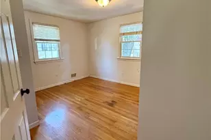 112 4th St, Providence, RI 02906 - Photo 27