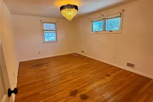 112 4th St, Providence, RI 02906 - Photo 25