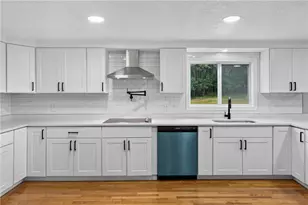 635 Iron Mine Hill Rd, North Smithfield, RI 02896 - Photo 3