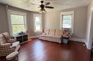 34 Pelletier Ave, Woonsocket, RI 02895 - Photo 21