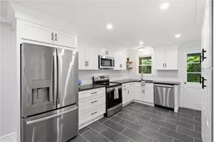 3 Wabasso Terrace, Middletown, RI 02842 - Photo 9