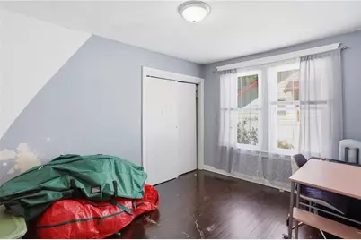 132 Roger Williams Avenue, Providence, RI 02907 - Photo 29
