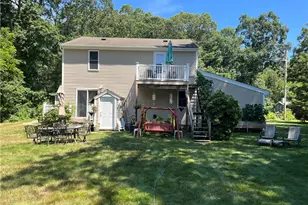 44 Maxwell Dr, North Kingstown, RI 02852 - Photo 3