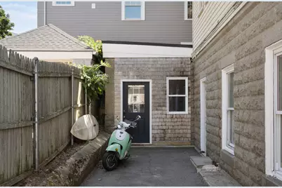 626 Thames Street, Newport, RI 02840 - Photo 21