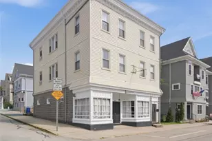 626 Thames St, Newport, RI 02840 - Photo 1