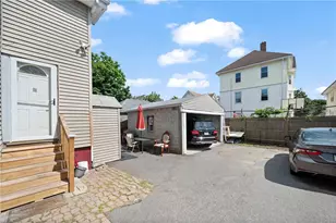 292 California Ave, Providence, RI 02905 - Photo 3