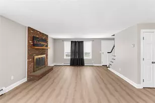 24 Alden St, Johnston, RI 02919 - Photo 9
