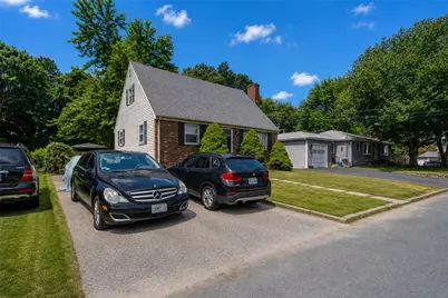 24 Alden Street, Johnston, RI 02919 - Photo 3