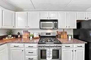 650 E Greenwich Ave, West Warwick, RI 02893 - Photo 13