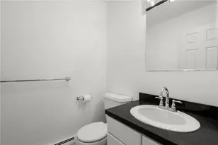 43 Bluegrass Dr, Middletown, RI 02842 - Photo 19