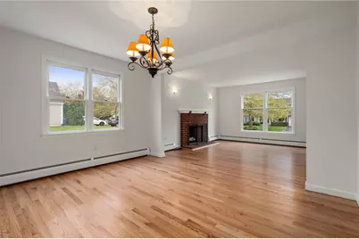 43 Blue Grass Drive, Middletown, RI 02842 - Photo 7