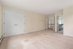 43 Bluegrass Dr, Middletown, RI 02842 - Photo 27