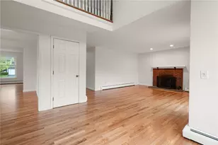 43 Bluegrass Dr, Middletown, RI 02842 - Photo 9