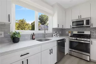42 Victoria Ave, Cranston, RI 02920 - Photo 5