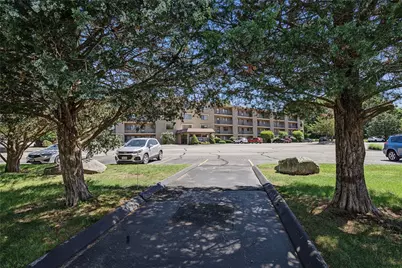 650 East Greenwich Avenue #7-207, West Warwick, RI 02893 - Photo 41