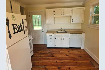 28 Ludlow Road, Middletown, RI 02842 - Photo 7
