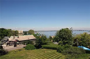35 Chastellux Ave, Newport, RI 02840 - Photo 37