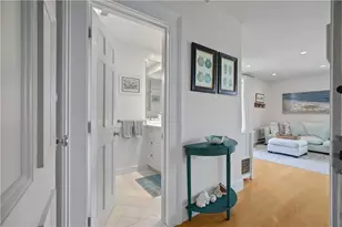 35 Chastellux Ave, Newport, RI 02840 - Photo 7