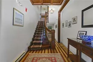 35 Chastellux Ave, Newport, RI 02840 - Photo 5