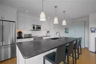 35 Chastellux Ave, Newport, RI 02840 - Photo 15