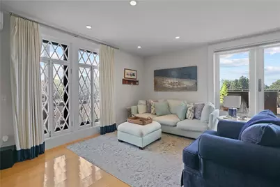 35 Chastellux Avenue #H, Newport, RI 02840 - Photo 9