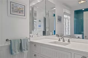 35 Chastellux Ave, Newport, RI 02840 - Photo 21