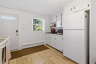 127 Highland Ave, Cumberland, RI 02864 - Photo 9