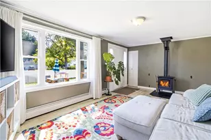 127 Highland Ave, Cumberland, RI 02864 - Photo 3