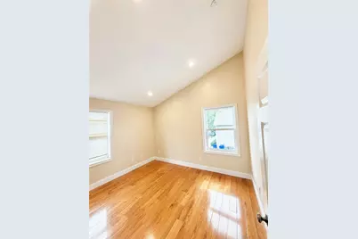 70 Pitman Street, Providence, RI 02906 - Photo 5
