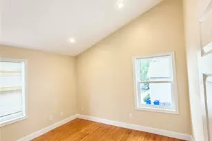 70 Pitman St, Providence, RI 02906 - Photo 5