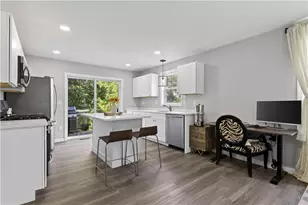 39 Stone Bridge Dr, South Kingstown, RI 02879 - Photo 11