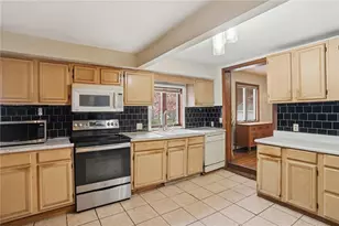 11 Cedar Dr, Bristol, RI 02809 - Photo 15