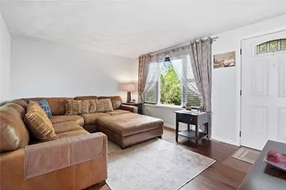 224 Sargent Street, Warwick, RI 02888 - Photo 5
