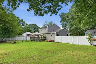 224 Sargent St, Warwick, RI 02888 - Photo 27