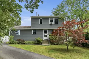 224 Sargent St, Warwick, RI 02888 - Photo 1