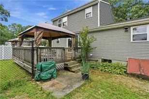 224 Sargent St, Warwick, RI 02888 - Photo 29