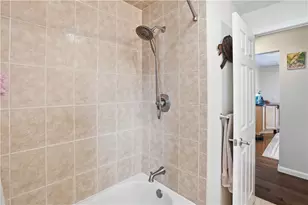 224 Sargent St, Warwick, RI 02888 - Photo 13