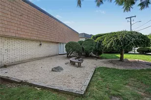 132 Hoffman Ave, Cranston, RI 02920 - Photo 23