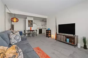 132 Hoffman Ave, Cranston, RI 02920 - Photo 13