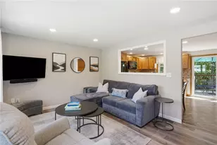 36 Mary Beth Dr, Warwick, RI 02886 - Photo 5