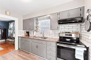 4 Oak St, West Warwick, RI 02893 - Photo 13