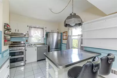 71 Clarence Street, Cranston, RI 02910 - Photo 11